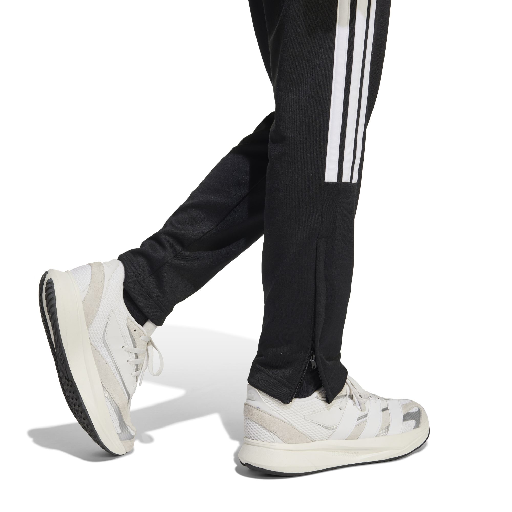 J HOT TIRO PT CBLACK/FTWWHT/CBLACK 5
