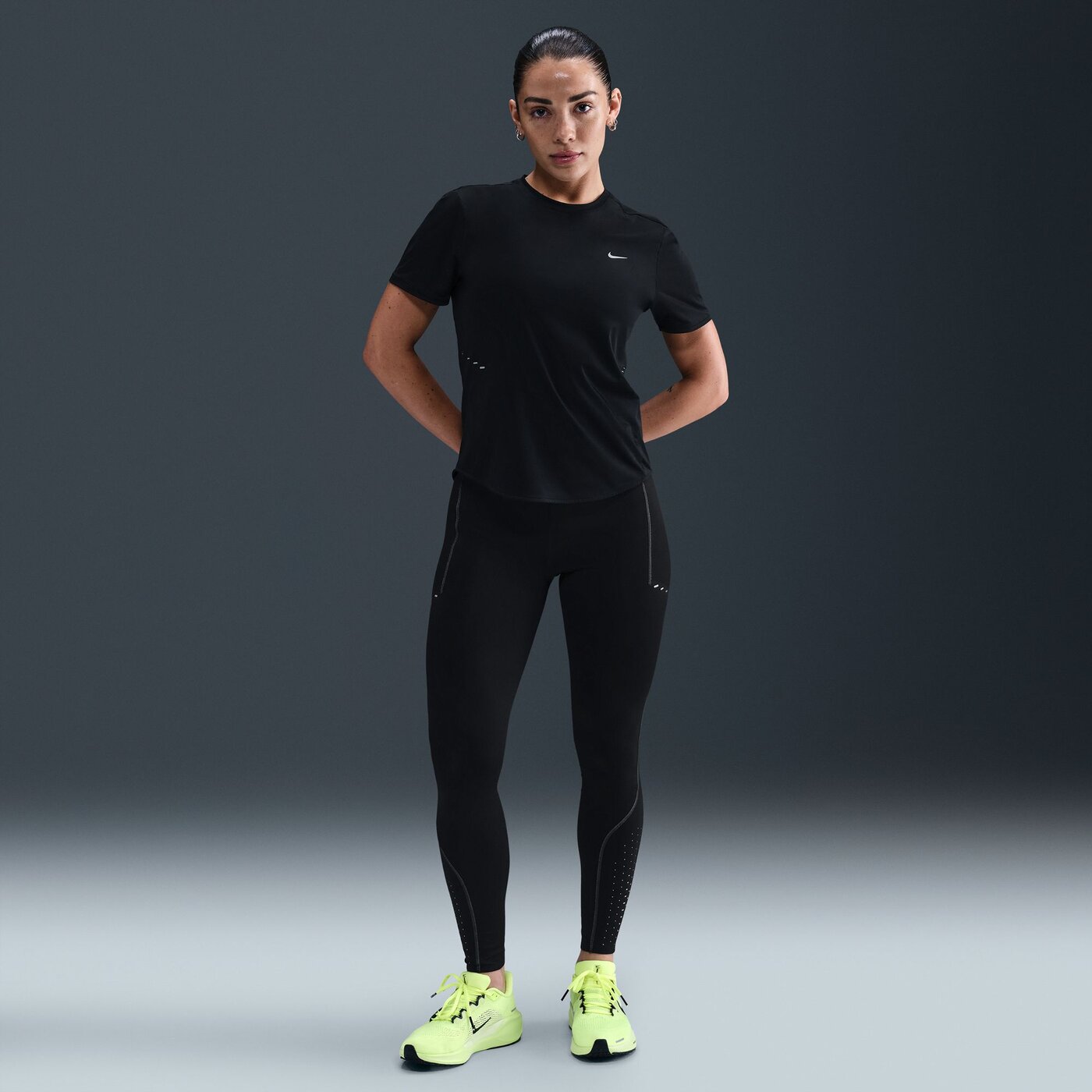 W NK SWFT TFADV HR REF 7/8 TGT BLACK/WHITE-BLACK 6