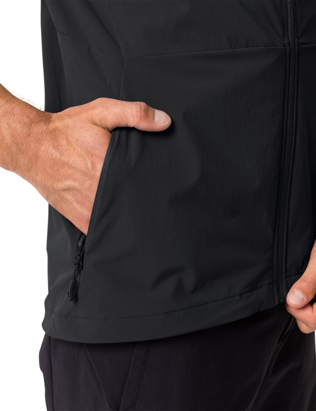 Me Yaras Vest black uni 6